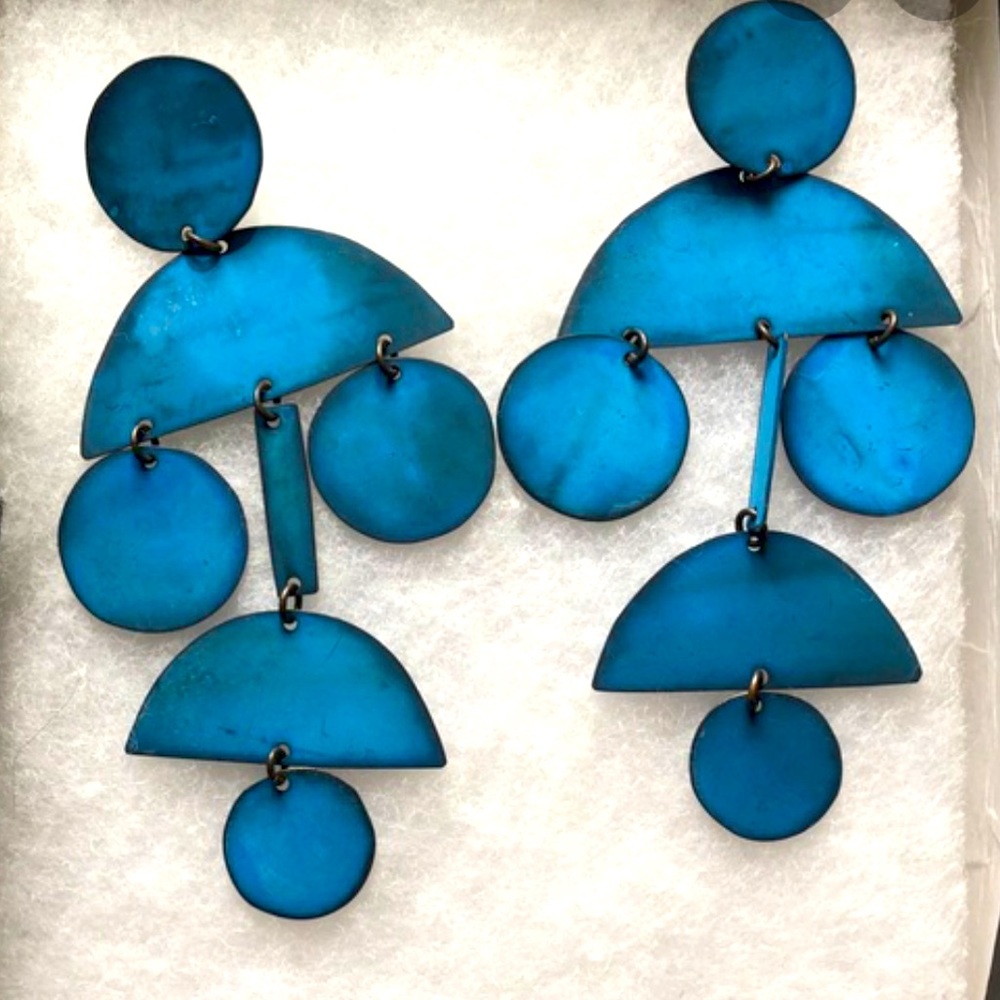 ISO Annie Costello Brown oxidized earring